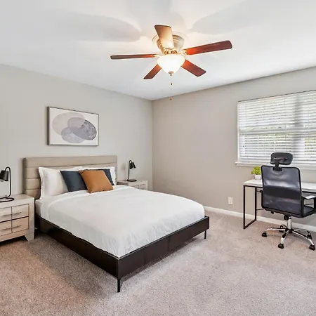 Jamestown E5 I Comfy 2 Bed 1 Bath Apartment Nashville