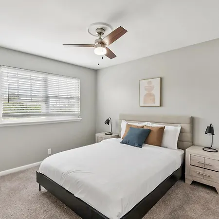 Jamestown E5 I Comfy 2 Bed 1 Bath