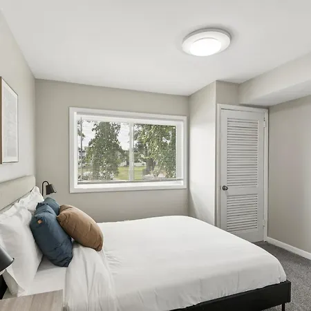 Apartment Avery D33 I Spacious 2 Bed 1 Bath