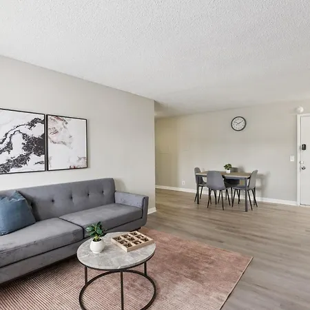 Apartment Avery D33 I Spacious 2 Bed 1 Bath