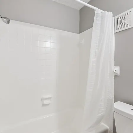 Apartment Avery A4 I Spacious 1 Bed 1 Bath *