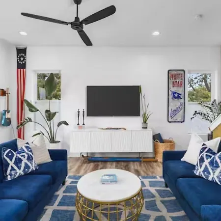 5br Rooftop Retreat 7 Min To Broadway *