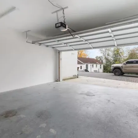 5br Rooftop Retreat 7 Min To Broadway Holiday home