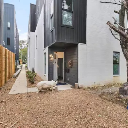 Holiday home 5br Rooftop Retreat 7 Min To Broadway Nashville