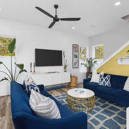 5br Rooftop Retreat 7 Min To Broadway