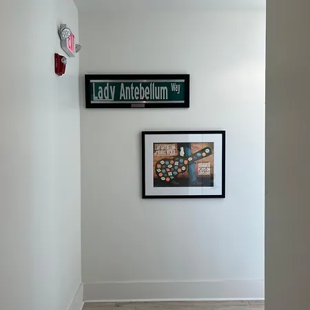 Legends Row By Maddox Apartment