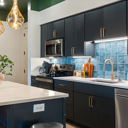 The Crescendo - On Music Row Apartment