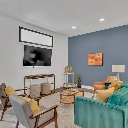 Huge Rooftop 5 Mins To Dwtn Sleeps 12 * Nashville