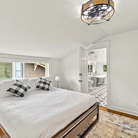 Stunning Close To Downtown And Bdwy Holiday home Nashville