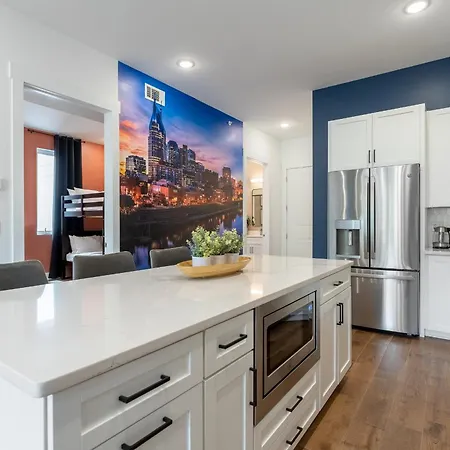 Apartment The Sapphire Jewel By Local Nashville