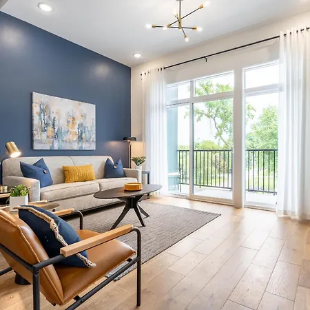 The Sapphire Jewel By Local Apartment Nashville