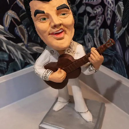 The Jailhouse Rock By Local Nashville