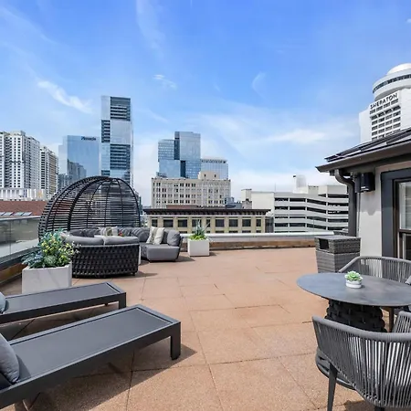 Skyline With Penthouse & Rooftop Deck 6br By Maddox Apartment *