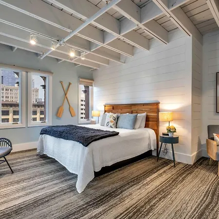 Skyline With Penthouse & Rooftop Deck 6br By Maddox * Nashville