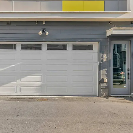 Rooftop Deck 2 Car Garage Near Downtown * Nashville