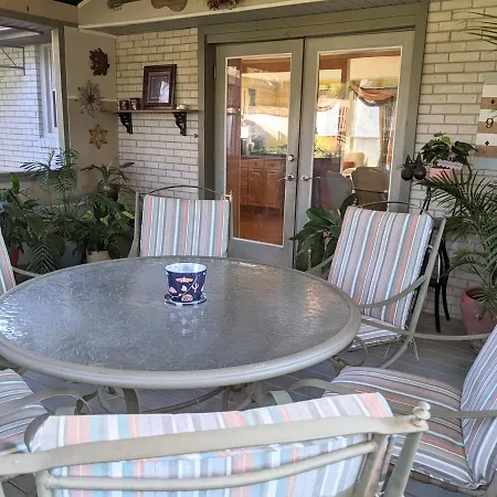 The Place Between The Lakes 4 Bedrooms 4 Beds * Nashville