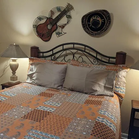 Holiday home The Place Between The Lakes 4 Bedrooms 4 Beds Nashville
