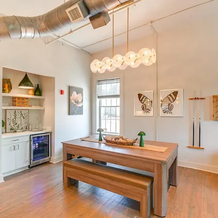 Holiday home Walk To Vanderbilt: Eclectic In *