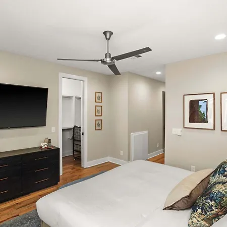 Holiday home Earth At 8th & Argyle Elite Vacation Spot