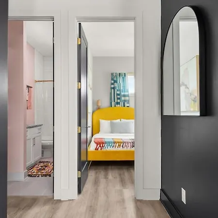 Beautiful 3bd With 2 Story Rooftop For Nashville