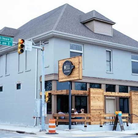 Pink Dreams - Walk To Live Music, Bars, Restaurants - Free Parking Holiday home Nashville