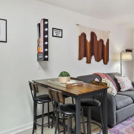 Pink Dreams - Walk To Live Music, Bars, Restaurants - Free Parking * Nashville