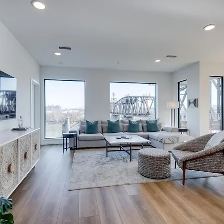Holiday home Boutique On Riverfront- Park Free *