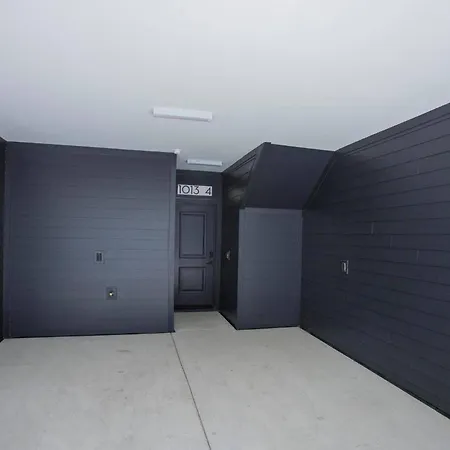 Holiday home Downtown Views Glam Stations Close To Broadway *