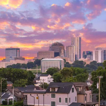 Downtown Views Glam Stations Close To Broadway *