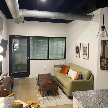 Apartment Grand Ole Getaway *