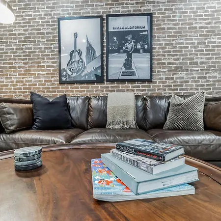 1 Bdr Loft Close To Vanderbilt Hospital * Nashville