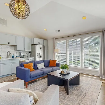 Sweetbrier Serenity Apartment