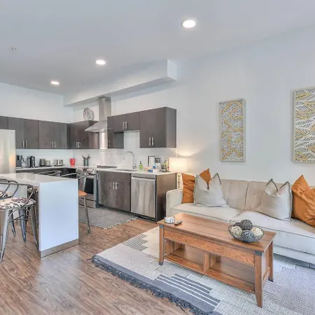 Amazing Downtown W Pool Free Parking 104 Holiday home Nashville