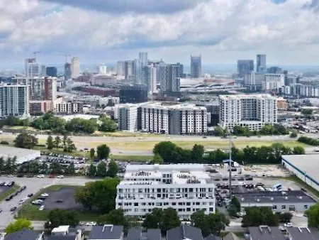 Amazing Downtown W Pool Free Parking 104 * Nashville