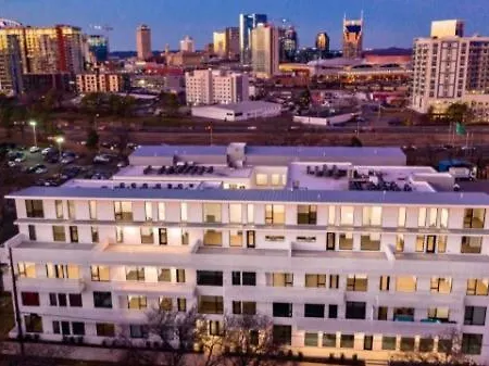 Amazing Downtown W Pool Free Parking 104 Holiday home *