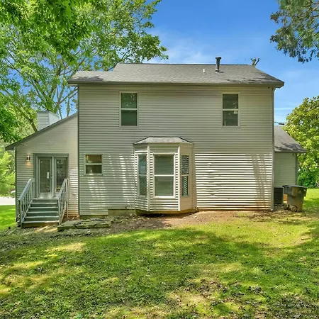 Holiday home Nest: Renovated Retreat Near Bna