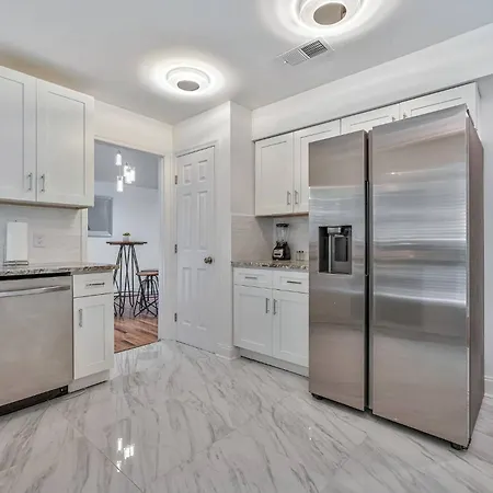 Holiday home Nest: Renovated Retreat Near Bna *