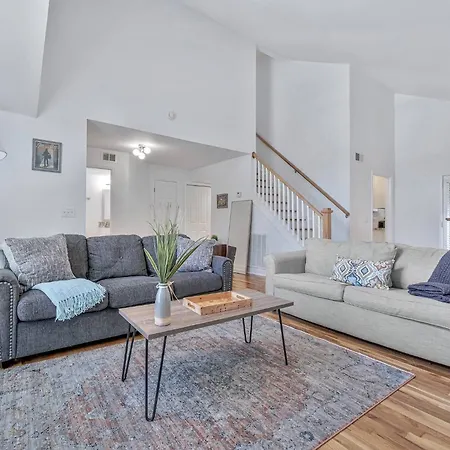 Nest: Renovated Retreat Near Bna Holiday home Nashville