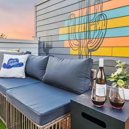 The Rosedale - Rooftop By Geodis Park Holiday home