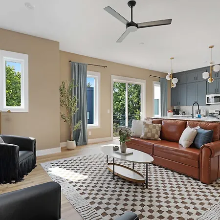 Holiday home The Rosedale - Rooftop By Geodis Park *