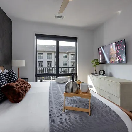Records - 4 Units - Pool & Gym - Mins To Broadway * Nashville