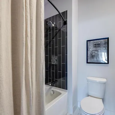 Records - 4 Units - Pool & Gym - Mins To Broadway * Nashville