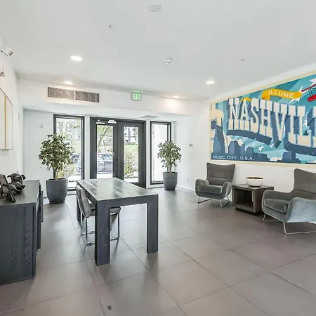 Holiday home Trendy For 8 In Highly Walkable Neighborhood Nashville
