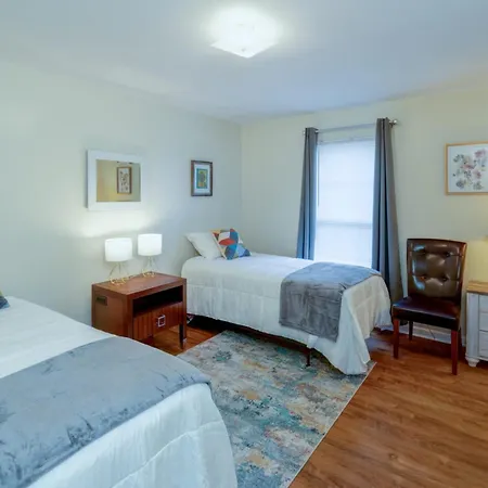 Delightful Duplex - Steps Away From Tsu *