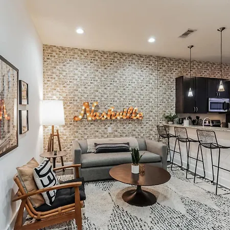 1 Bdr Loft Near The Parthenon *