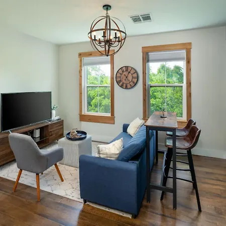 Holiday home Charming Historic Loft Near Centennial Park Nashville