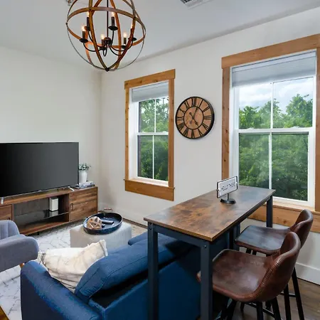 Holiday home Charming Historic Loft Near Centennial Park