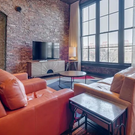 Riverfront Family Loft For 4 * Nashville