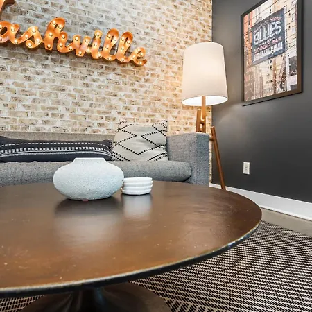 Beautiful For 4 Mins To Nightlife Holiday home Nashville
