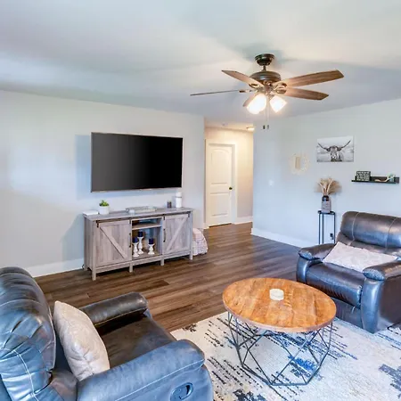Centrally Located Cozy Pet Friendly * Nashville
